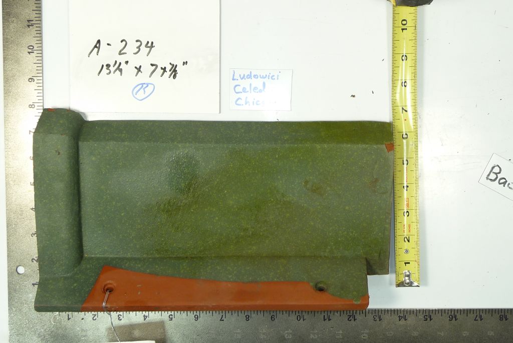 PRODUCT: A-234 > Ludowici, #211 Ridge Deck Mould, 13.25 x 7.78 Dull Green, Smooth (Reclaimed)